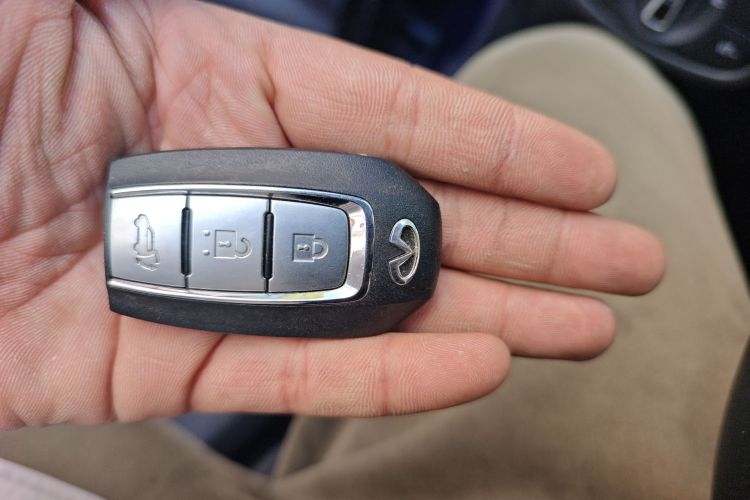 英菲尼迪QX50 2020款 2.0T 两驱时尚版中控内饰11