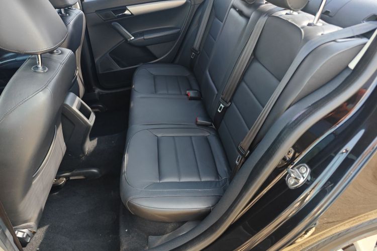 大众 朗逸 2013款 改款经典 1.6L 自动舒适版中控内饰21