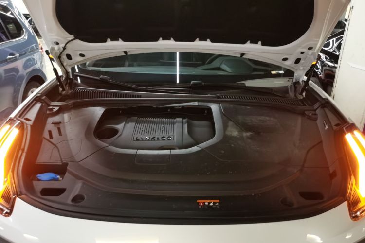 领克06 2023款 Remix 1.5T 劲Pro机舱底盘24