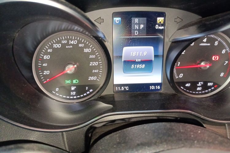 奔驰GLC 2019款 GLC 260 L 4MATIC 动感型中控内饰15