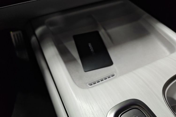 小米汽车 小米SU7 2024款 四驱超长续航高阶智驾Max版中控内饰7001