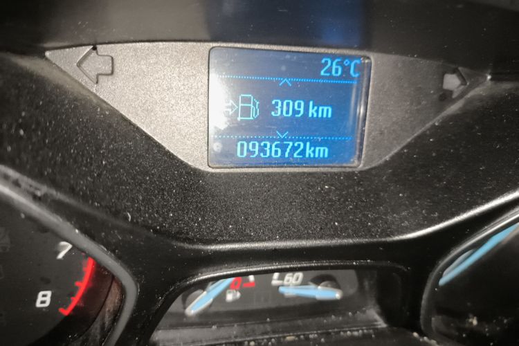 福特 福克斯 2012款 两厢 1.6L 手动风尚型中控内饰15