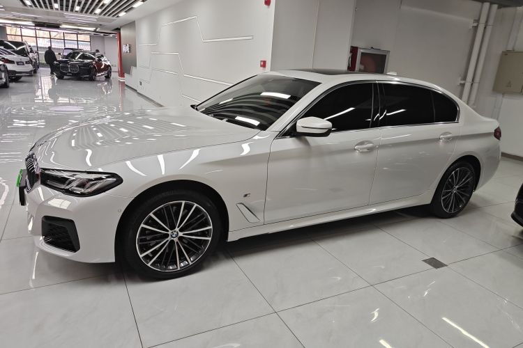 宝马5系 2023款 530Li 领先型 M运动套装车身外观6003