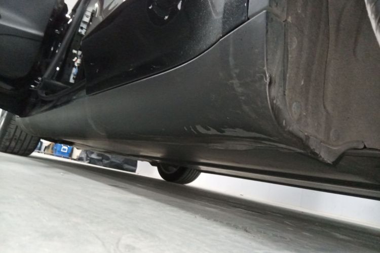 特斯拉 Model Y 2021款 标准续航后驱版局部细节9002