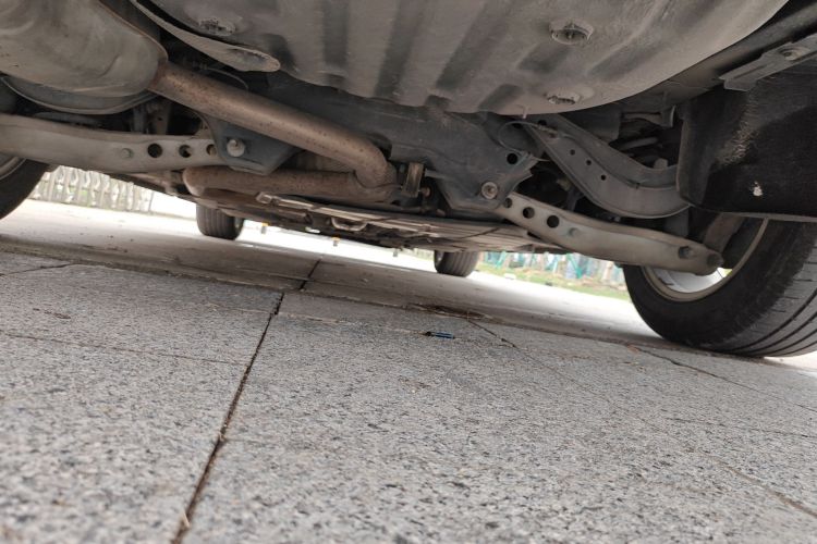 别克 君威 2019款 20T 精英型 国VI局部细节9009