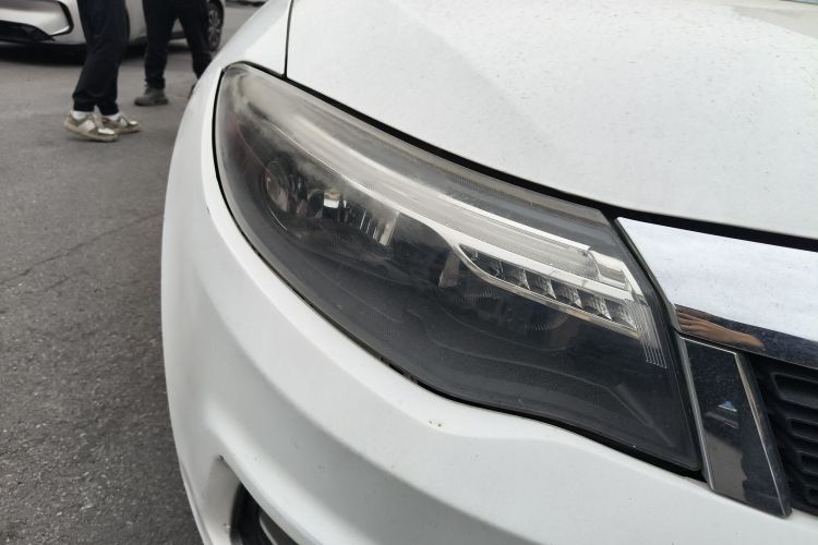 观致3 2018款 三厢 1.6L 自动领先型车身外观8