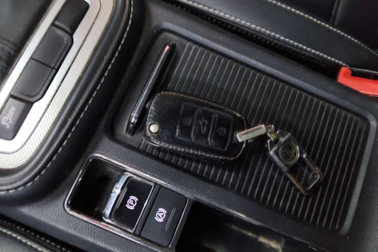 名爵 MG6 2019款 20T 自动运动版中控内饰11