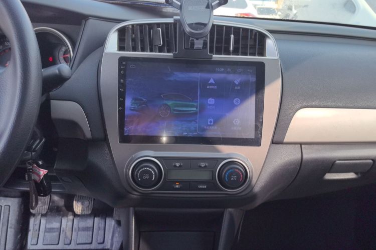 日产 轩逸 2018款 经典 1.6XE 手动舒适版中控内饰16