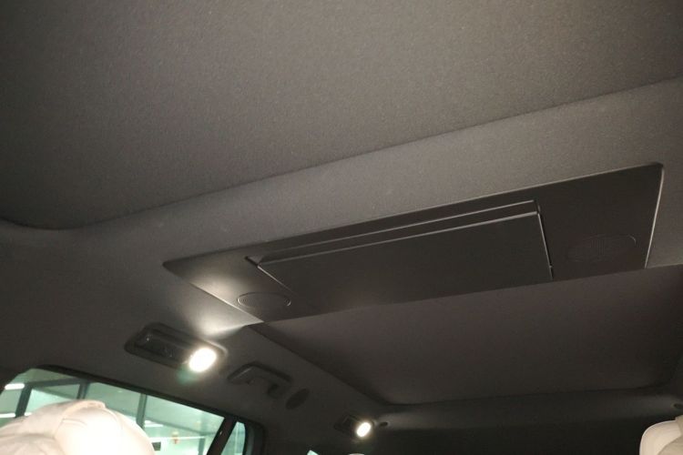 理想汽车 理想L9 2023款 Pro中控内饰22