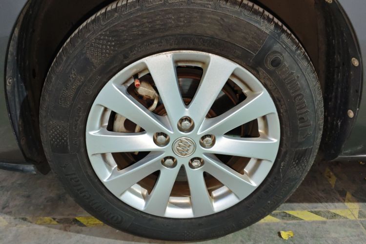 别克GL8 2017款 25S 舒适型 国V车身外观6007