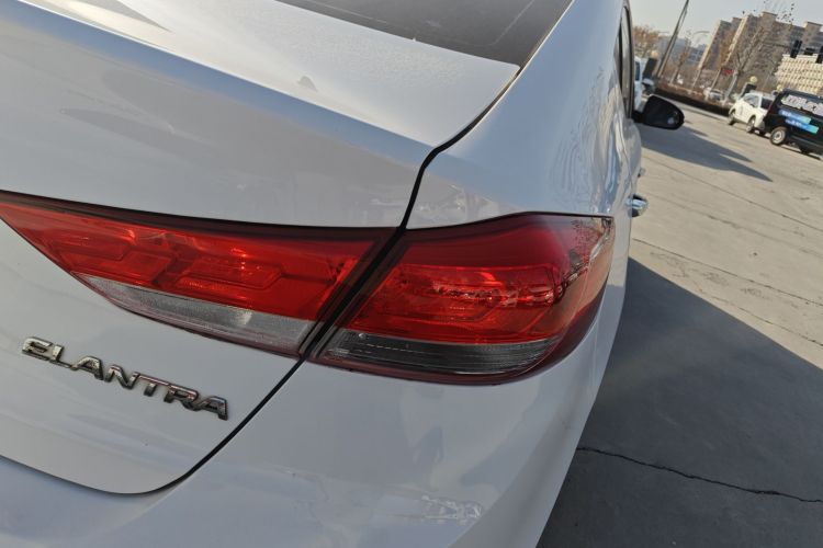 现代 领动 2019款 1.5L CVT智炫·精英型车身外观9