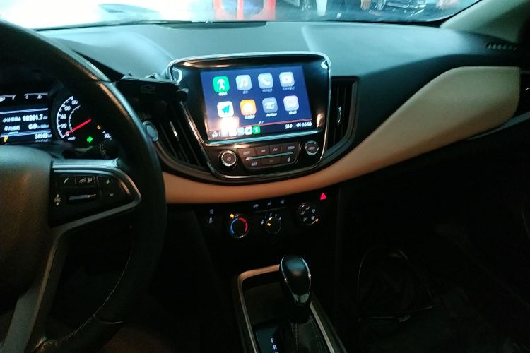 雪佛兰 科鲁泽 2022款 320 自动悦享天窗版中控内饰16