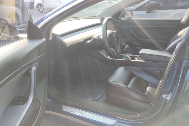 特斯拉 Model 3 2019款 标准续航后驱升级版中控内饰20