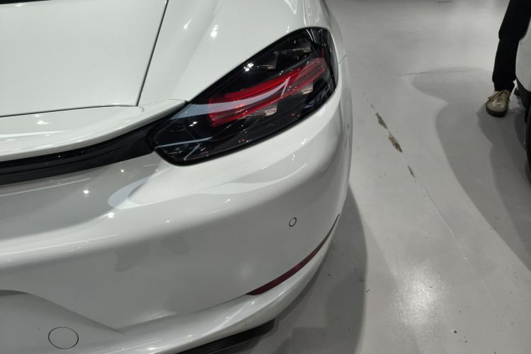 保时捷718 2022款 Cayman 2.0T车身外观9