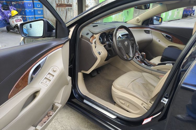 别克 君越 2009款 2.4L豪雅版中控内饰20