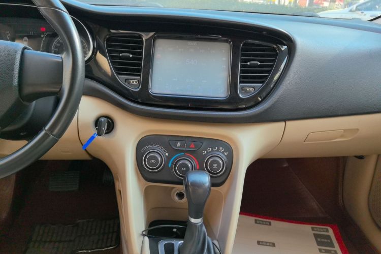 菲亚特 菲翔 2012款 1.4T 自动劲享版中控内饰16