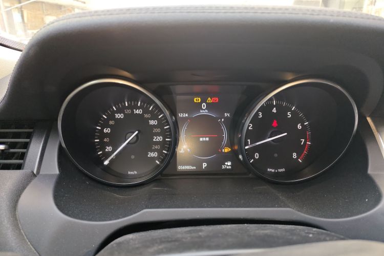 路虎 揽胜极光 2018款 240PS SE 智耀版中控内饰14