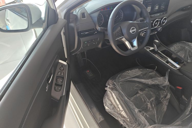 日产 轩逸 2023款 改款 1.6L CVT悦享版中控内饰20