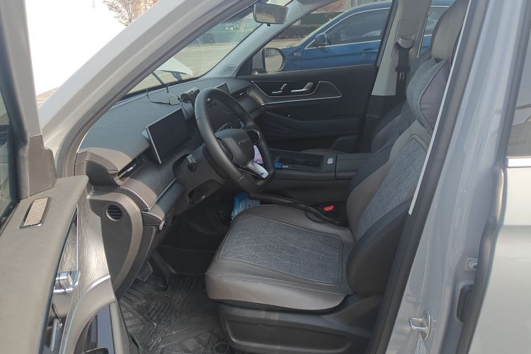 奇瑞 风云T9 2025款 120 长续航版尊荣型 7座 磷酸铁锂中控内饰19