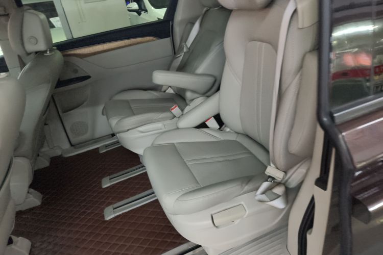 别克GL8 2017款 ES 28T 舒适型 国V中控内饰21