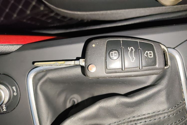 奥迪Q2L 2018款 35 TFSI 时尚动感型 国V中控内饰7001