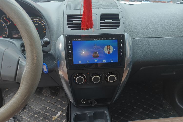 铃木 天语 SX4 2013款 1.6L 手动酷锐型中控内饰16