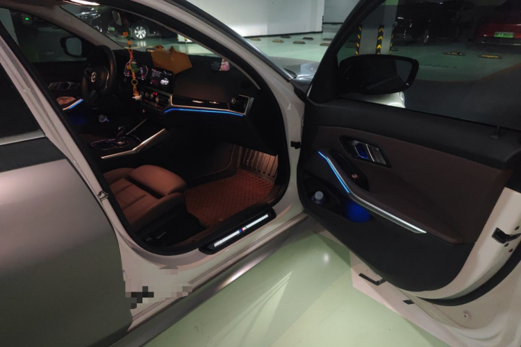 宝马3系 2020款 325Li M运动套装局部细节9005