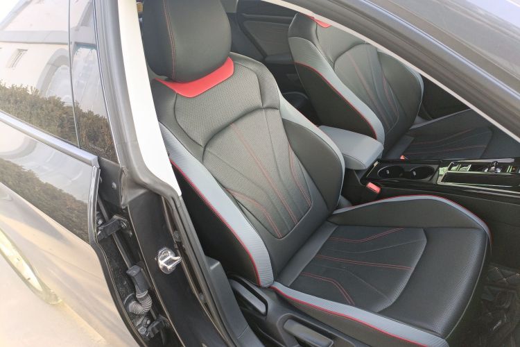 大众 2022款 凌渡L 280TSI DSG炫辣版局部细节41