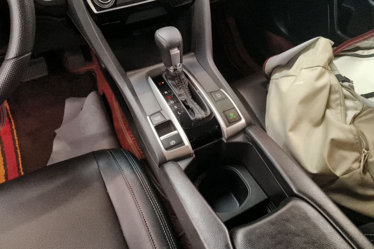 本田 思域 2019款 220TURBO CVT劲动版 国VI局部细节18