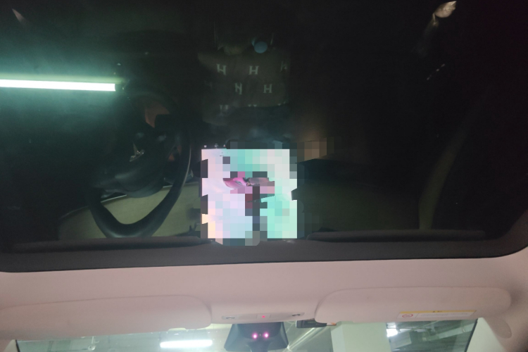 特斯拉 Model Y 2022款 长续航全轮驱动版局部细节22