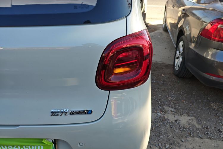 五菱汽车 宏光MINIEV 2025款 四门版 进阶款车身外观9