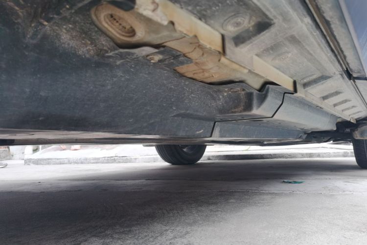 丰田 威兰达 2020款 2.0L CVT两驱豪华版局部细节9002