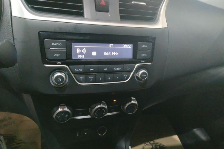 日产 轩逸 2021款 经典 1.6XE CVT专享版中控内饰16