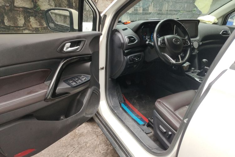 广汽传祺 传祺GS4 2019款 270T 手动两驱豪华版中控内饰20