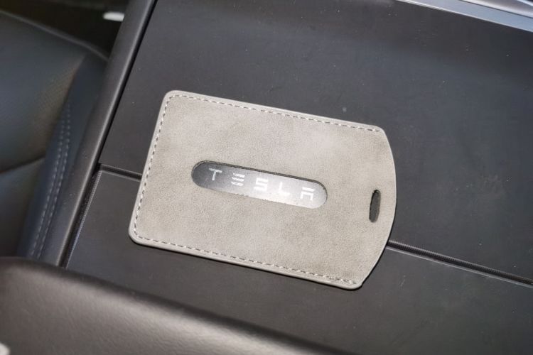特斯拉 Model Y 2025款 后轮驱动版中控内饰7001
