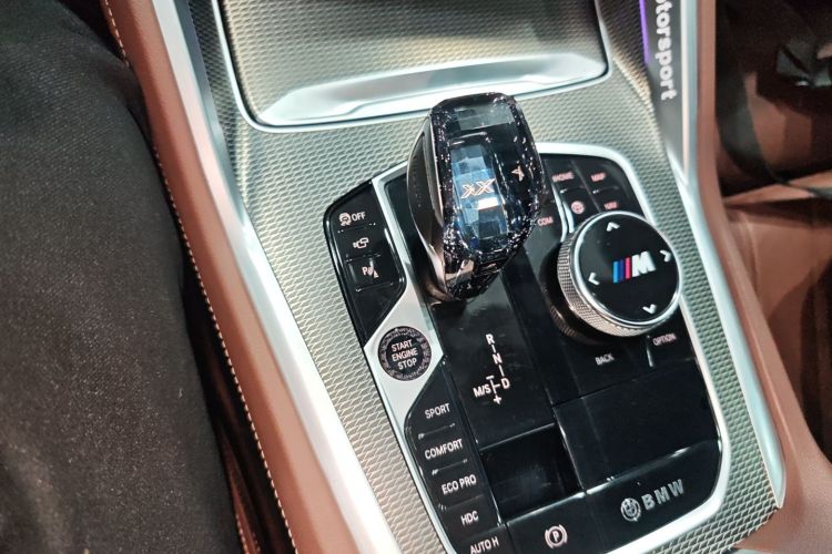 宝马X6 2022款 改款二 xDrive40i M运动套装中控内饰18