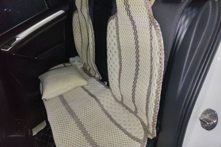 大众 高尔夫 2019款 1.6L 自动舒适型 国V中控内饰21