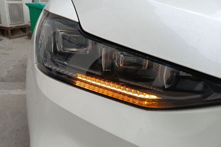 魏牌 VV6 2020款 2.0T 两驱智享+车身外观8