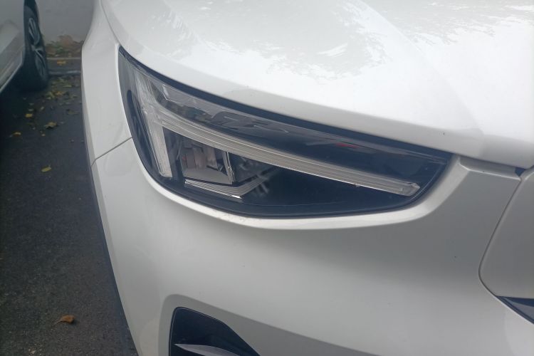 沃尔沃XC40新能源 2024款 长续航版车身外观8