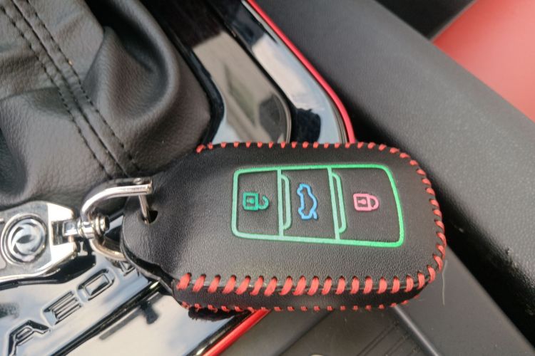 东风风神 奕炫 2021款 230T 自动追影骑士版中控内饰7001