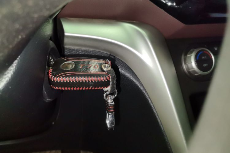 启辰T70X 2015款 2.0L CVT睿趣运动版中控内饰7001