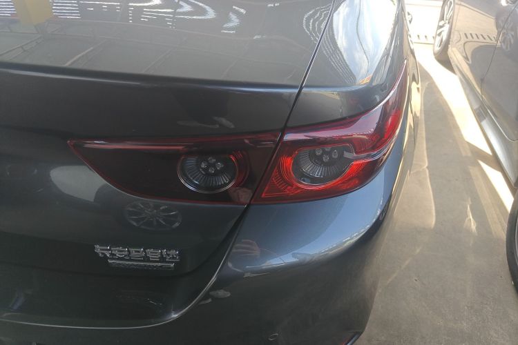 马自达3 昂克赛拉 2020款 2.0L 自动质雅版车身外观9