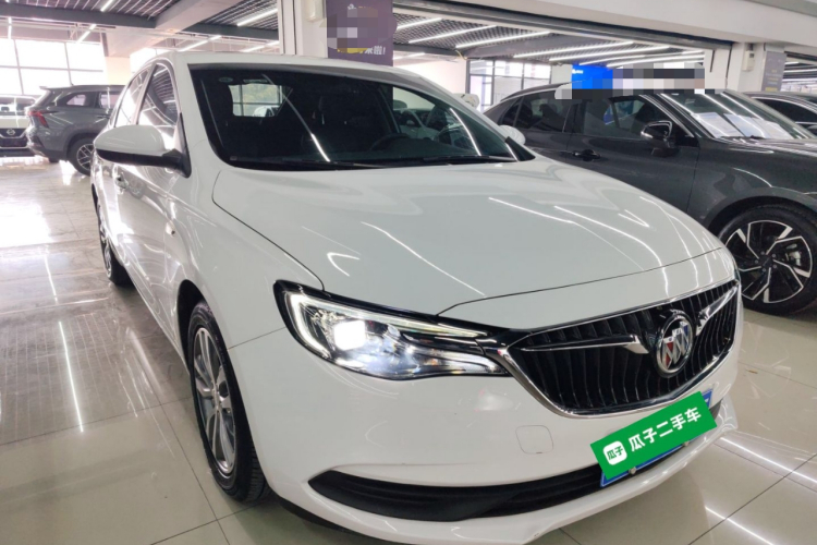 别克 英朗 2021款 改款 1.3T 自动轻混动精英型车身外观3