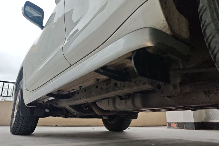 丰田 普拉多 2016款 3.5L 自动TX-L NAVI局部细节9003