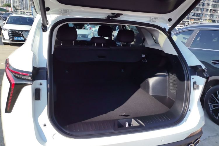 凯翼昆仑 2023款 昆仑 500 星空版机舱底盘23