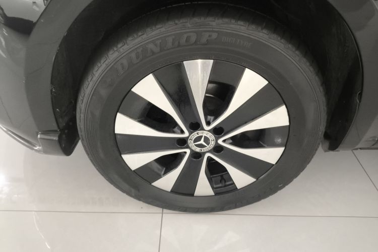 奔驰 威霆 2021款 2.0T 精英版 7座车身外观6007