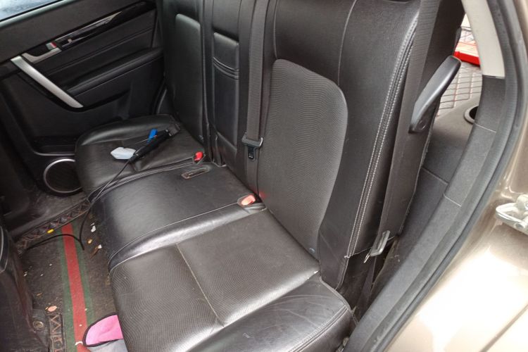 雪佛兰 科帕奇 2015款 2.4L 四驱旗舰版 7座中控内饰21