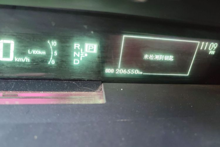 丰田 普锐斯 2012款 1.8L 标准版中控内饰15