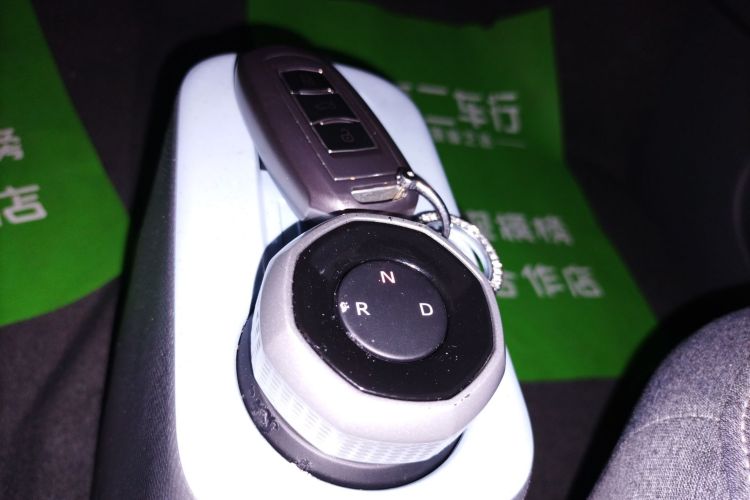 吉利银河 2023款 熊猫mini 120km 超萌熊中控内饰18