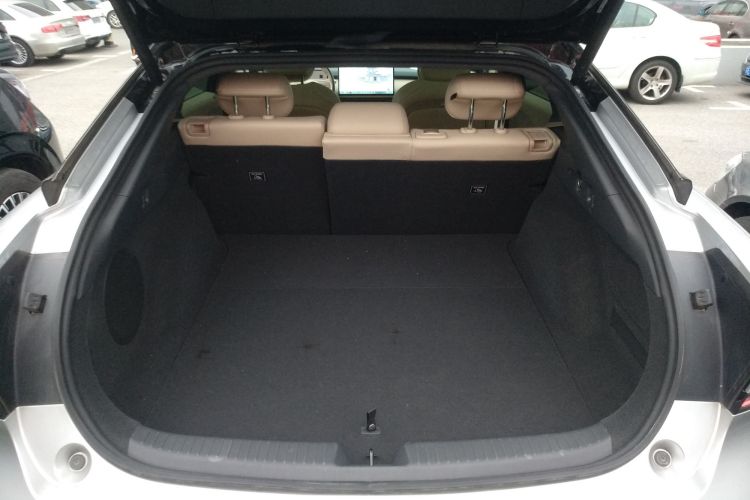 小鹏P7+ 2024款 长续航 Max机舱底盘23